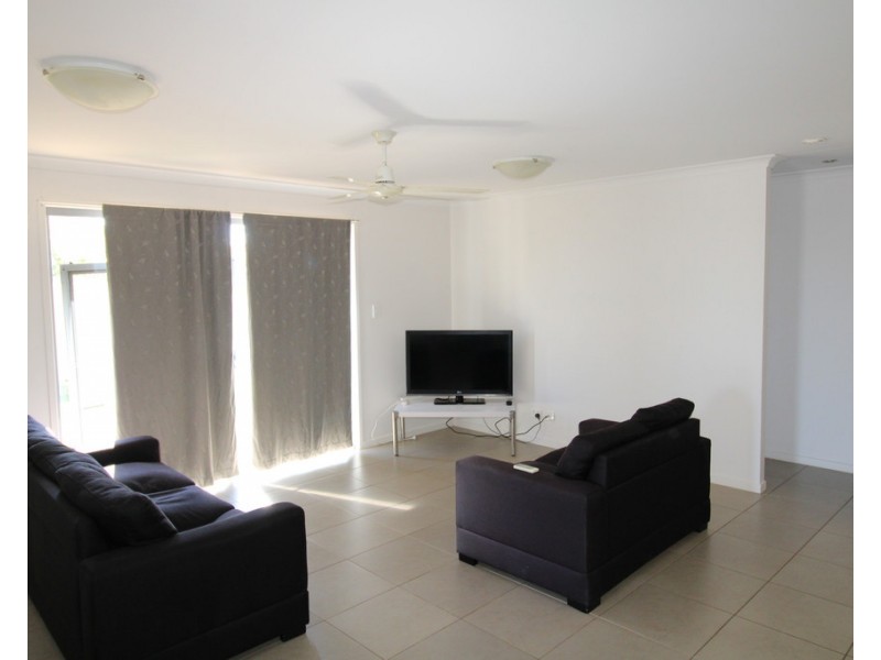 Unit 2 / 12 Eagle Street, Emerald QLD 4720