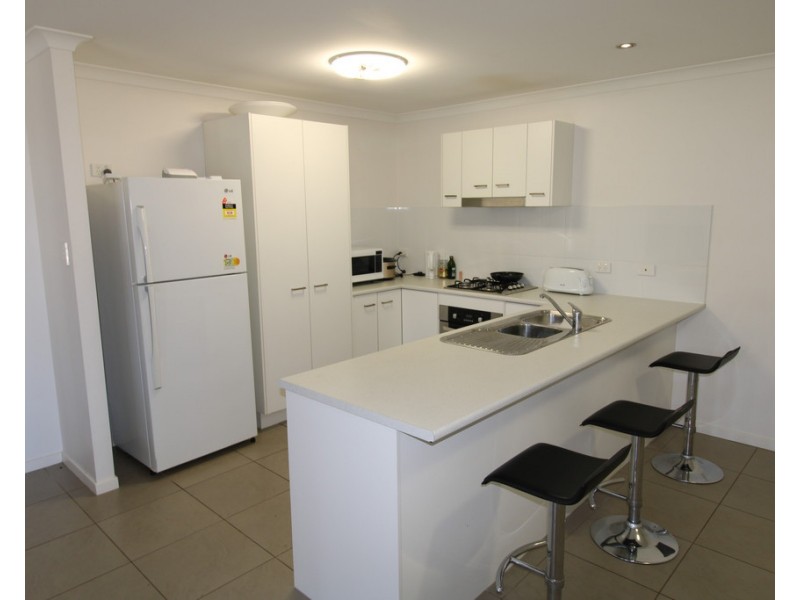 Unit 2 / 12 Eagle Street, Emerald QLD 4720