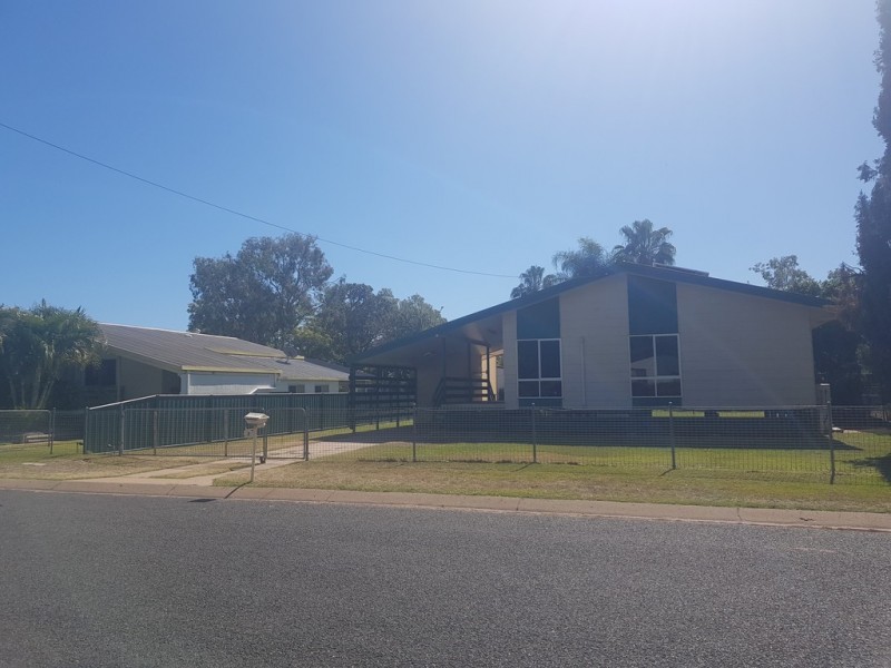 3 Leichhardt St, Emerald QLD 4720