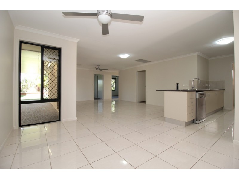 7 Spellman Street, Emerald QLD 4720