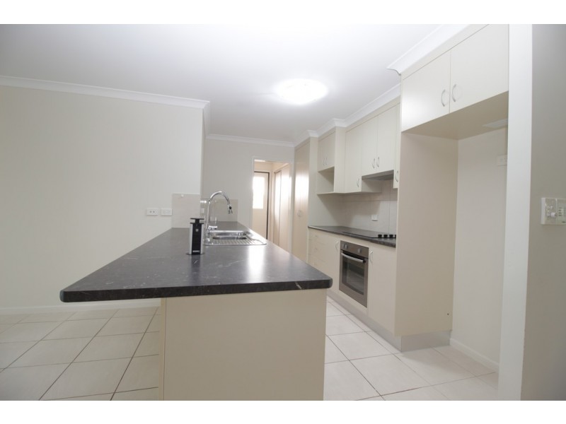 7 Spellman Street, Emerald QLD 4720
