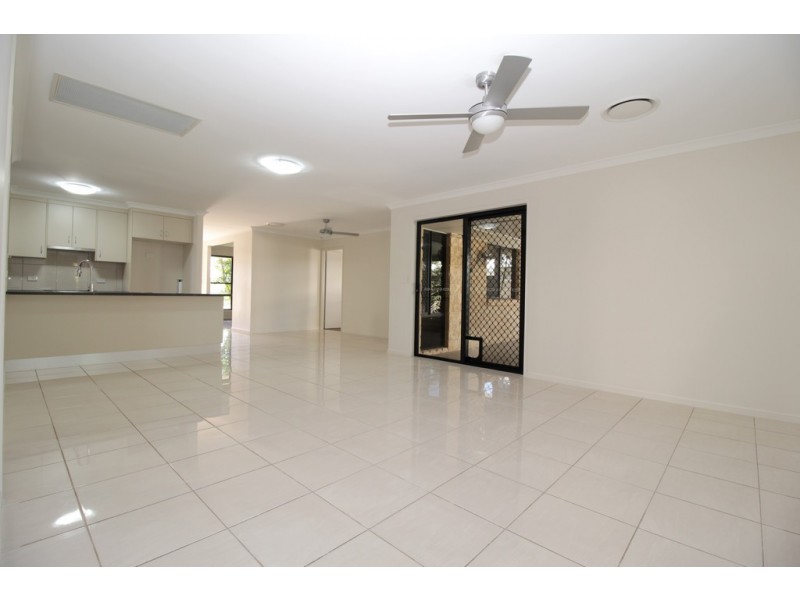 7 Spellman Street, Emerald QLD 4720