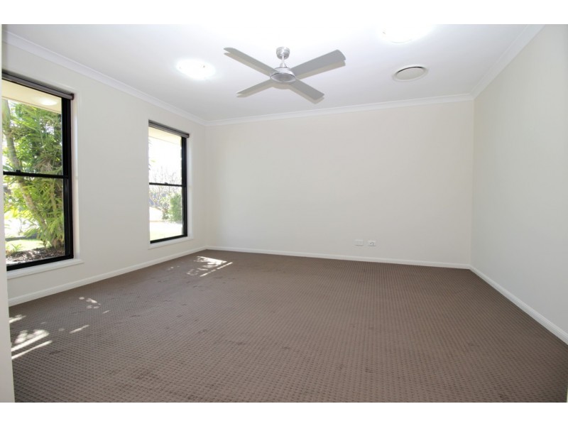 7 Spellman Street, Emerald QLD 4720