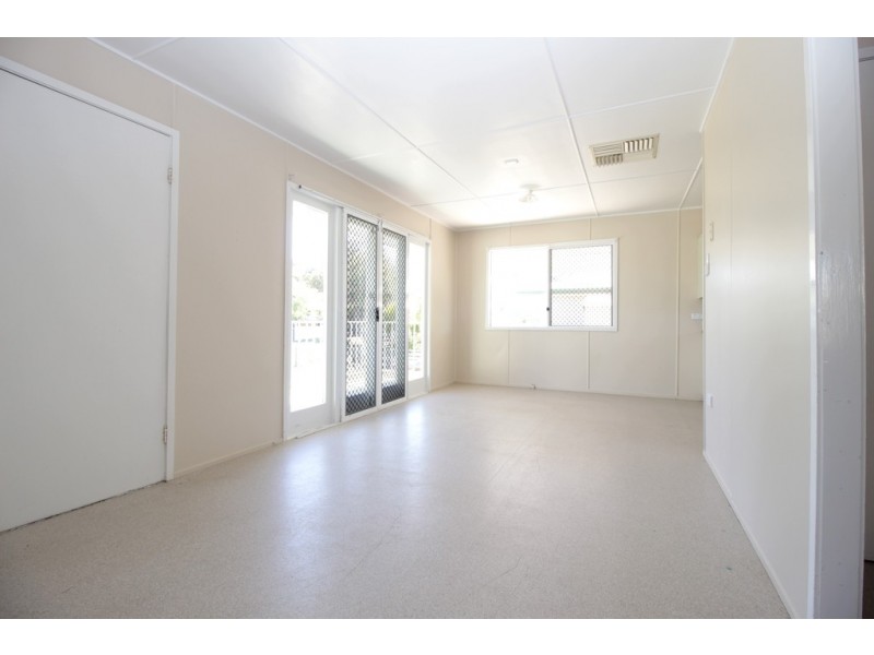 7 Pill Street, Emerald QLD 4720