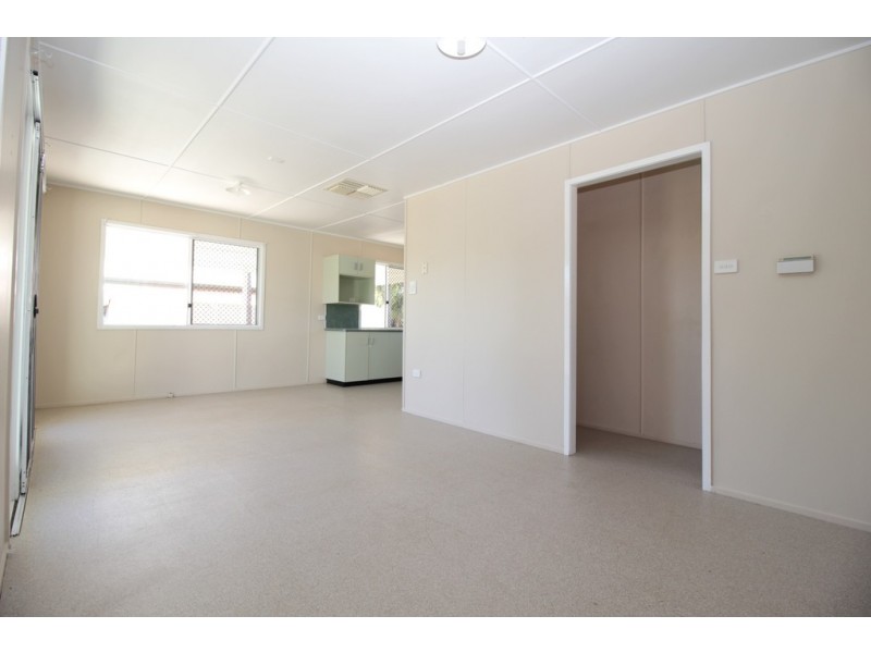 7 Pill Street, Emerald QLD 4720