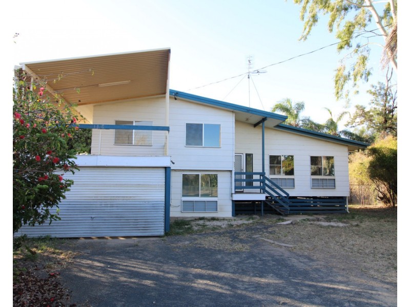 2 Pryor Place, Emerald QLD 4720