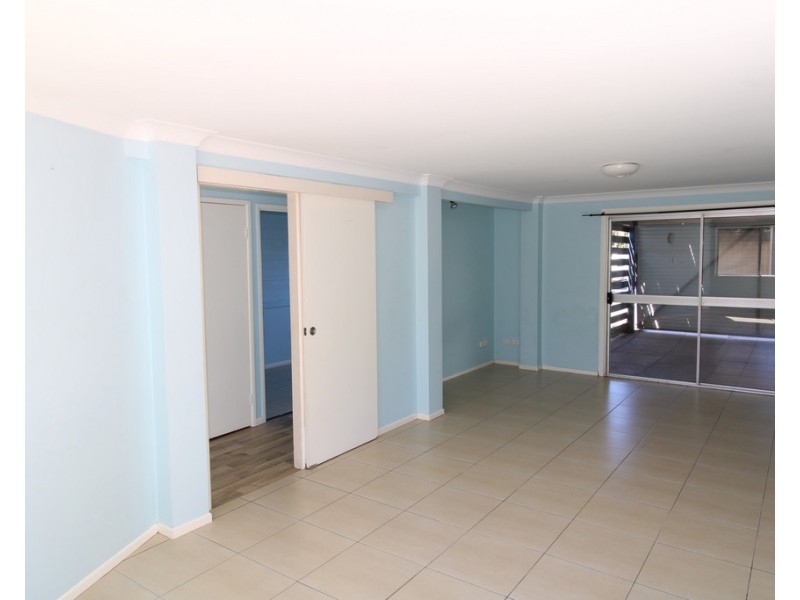 2 Pryor Place, Emerald QLD 4720