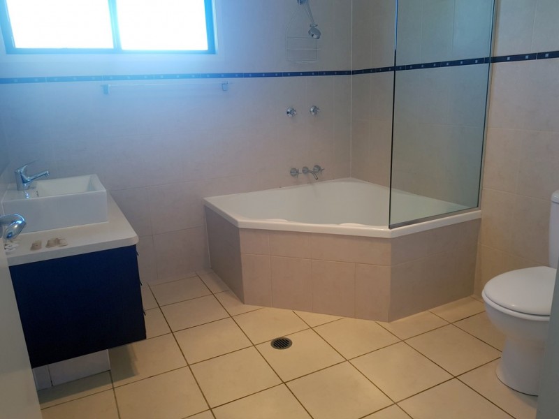 10/68 Moody Street, Emerald QLD 4720