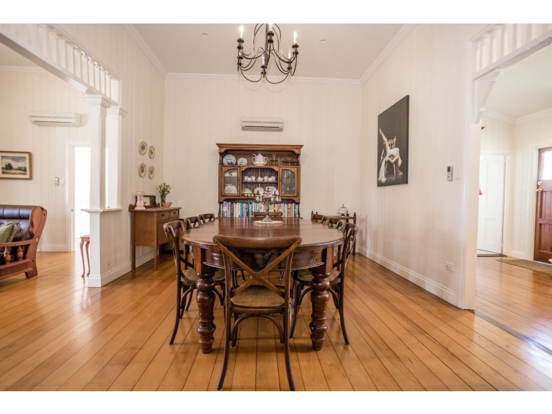 30 Braeside Road, Emerald QLD 4720