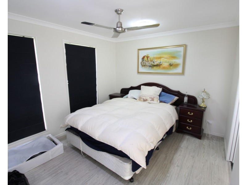 36 Lakeside Drive, Emerald QLD 4720