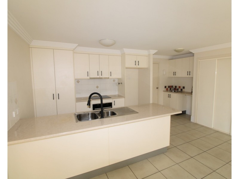 4 Mitchell Street, Emerald QLD 4720