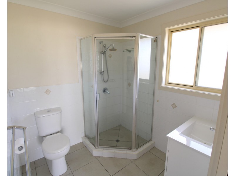 4 Mitchell Street, Emerald QLD 4720