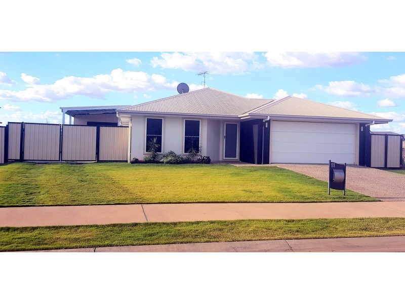 11 Vale Street, Emerald QLD 4720