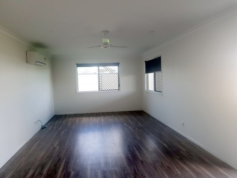 11 Vale Street, Emerald QLD 4720