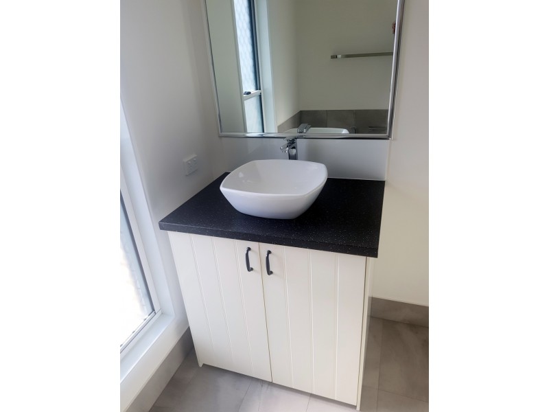 11 Vale Street, Emerald QLD 4720