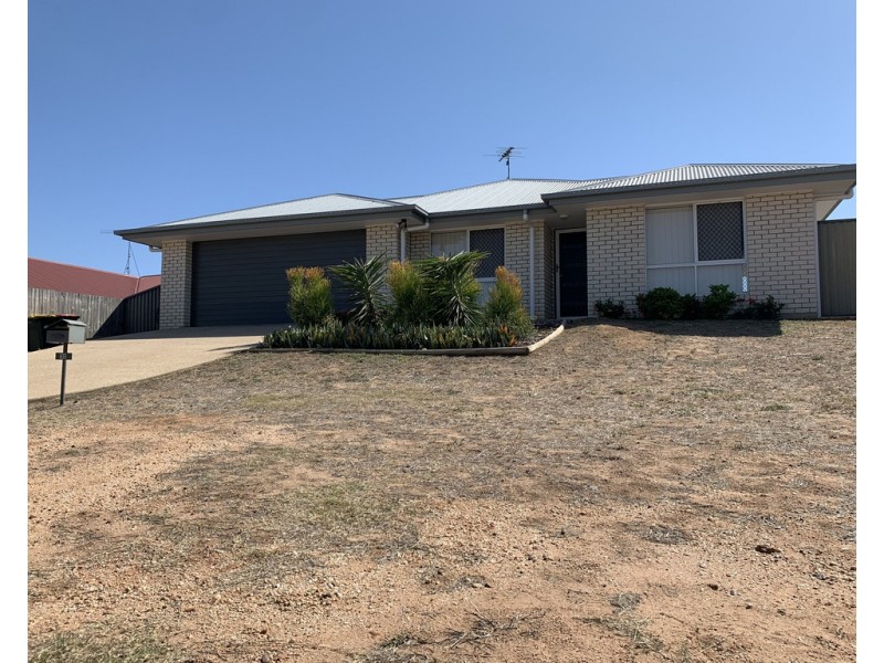 32 Scenic Drive, Emerald QLD 4720