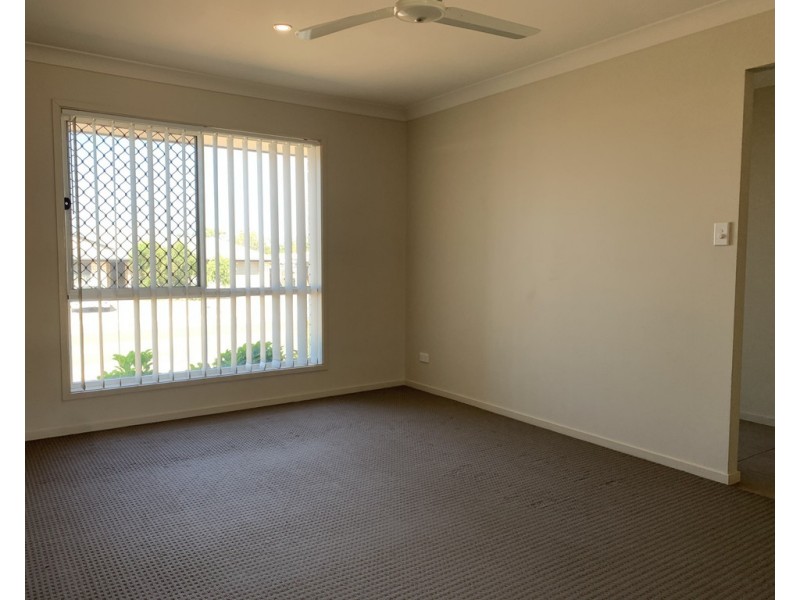 32 Scenic Drive, Emerald QLD 4720