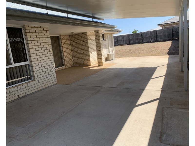 32 Scenic Drive, Emerald QLD 4720