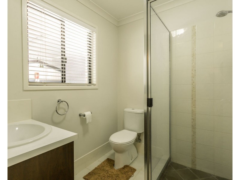 28 Dawn Crescent, Emerald QLD 4720