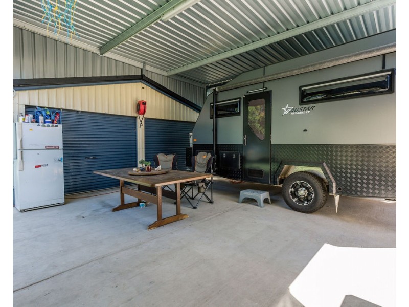 28 Dawn Crescent, Emerald QLD 4720