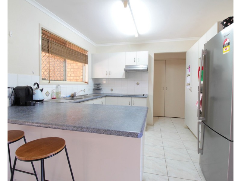 4 Wren Court, Emerald QLD 4720