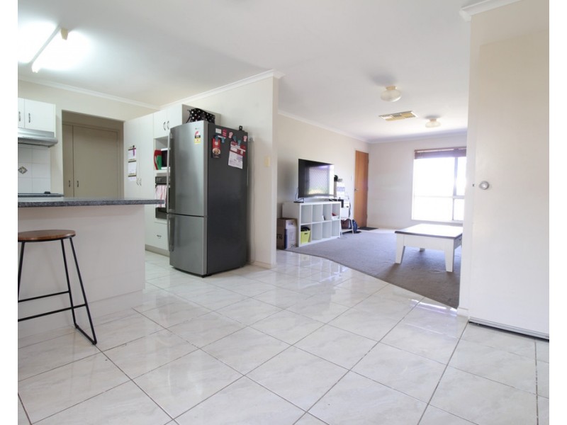 4 Wren Court, Emerald QLD 4720