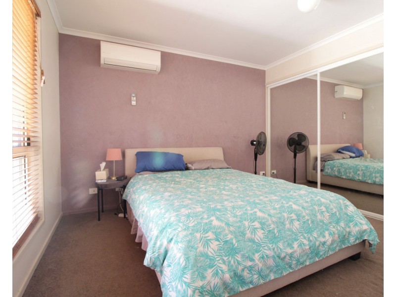 4 Wren Court, Emerald QLD 4720