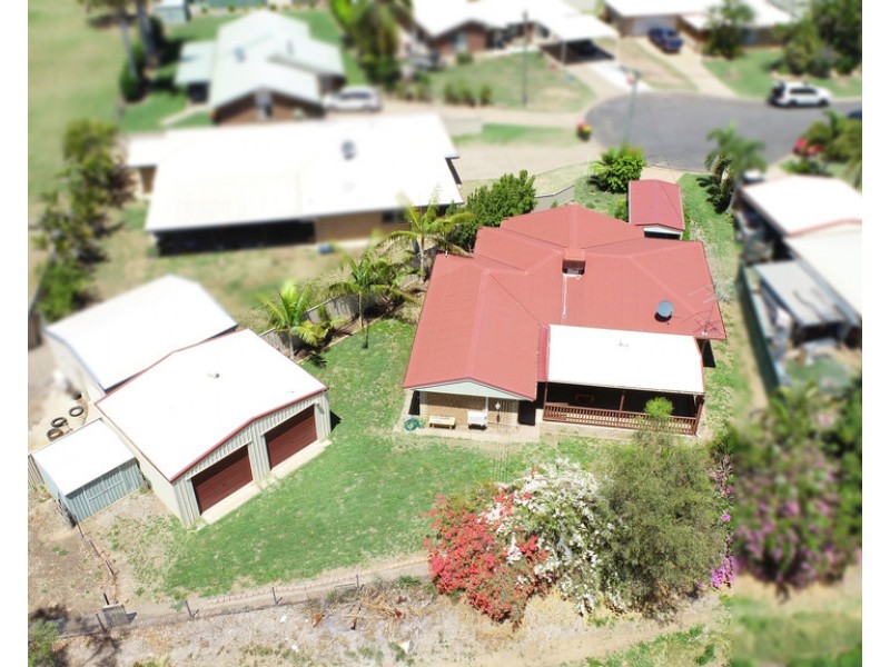 4 Wren Court, Emerald QLD 4720