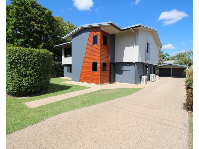 23 Centenary Drive, Emerald QLD 4720