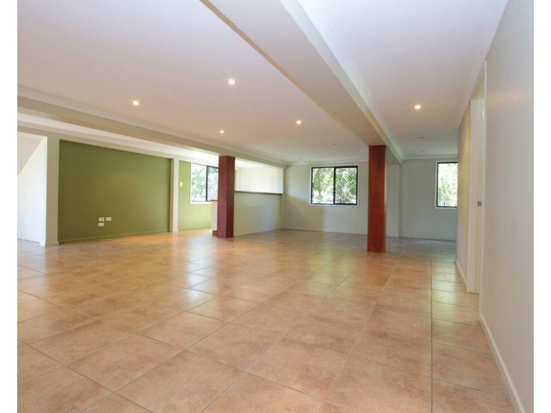 23 Centenary Drive, Emerald QLD 4720