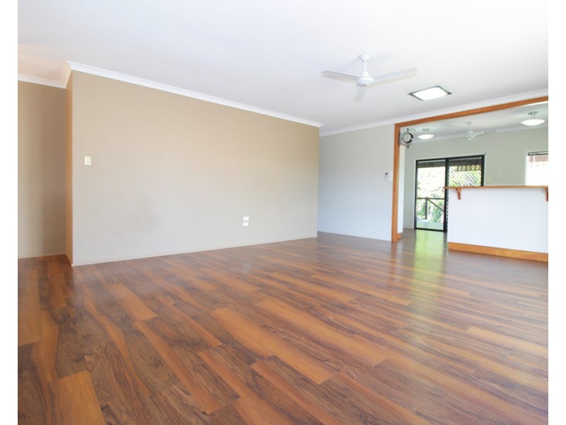 23 Centenary Drive, Emerald QLD 4720