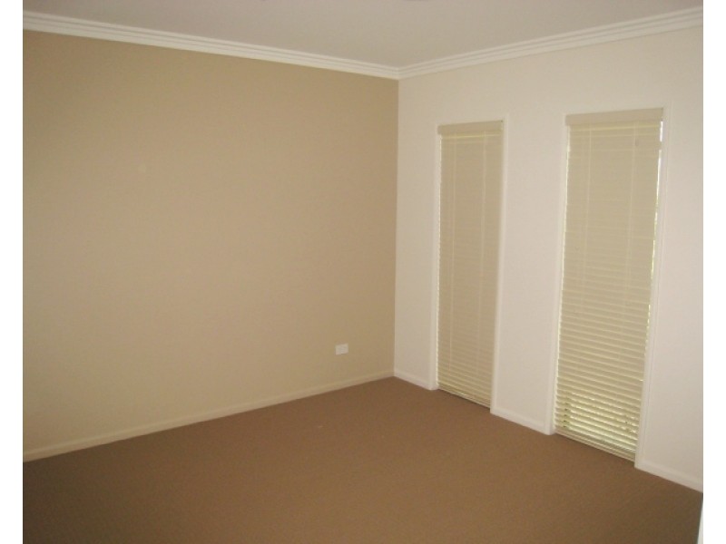 20 Kidd Street, Emerald QLD 4720