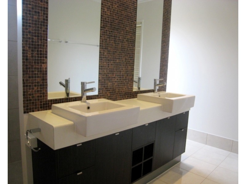 20 Kidd Street, Emerald QLD 4720