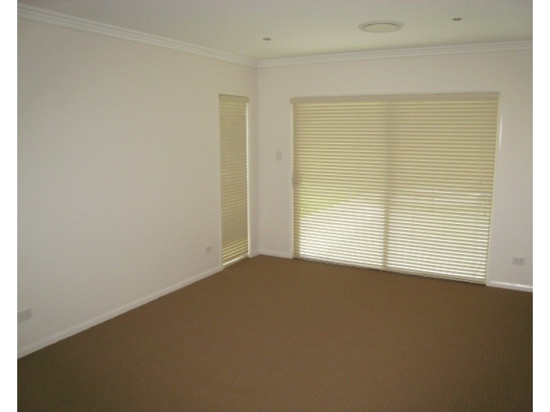 20 Kidd Street, Emerald QLD 4720