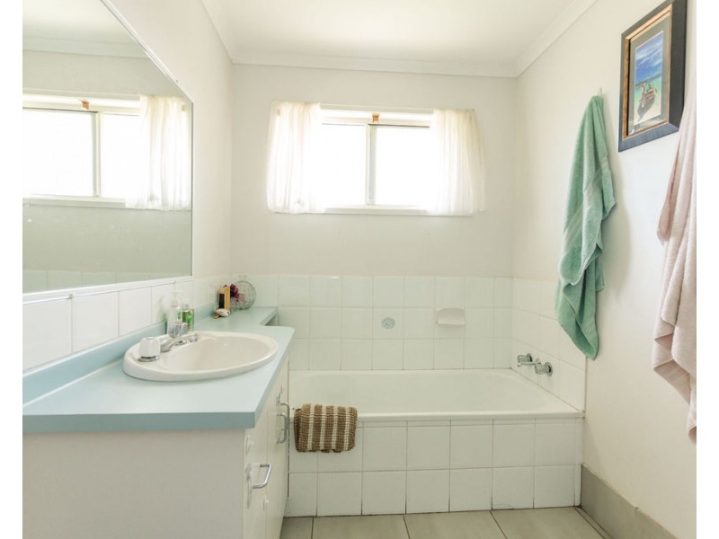7 Fern Court, Emerald QLD 4720