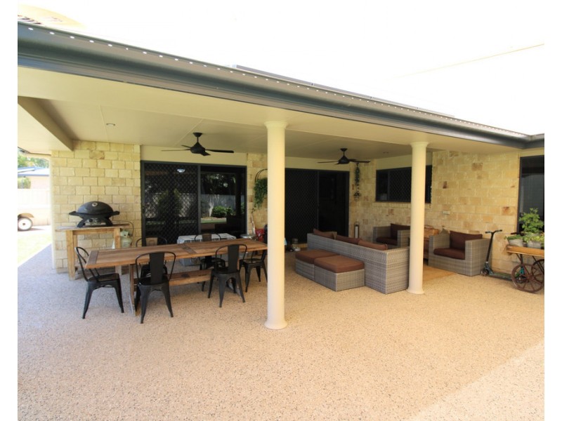 5 Coombs Court, Emerald QLD 4720
