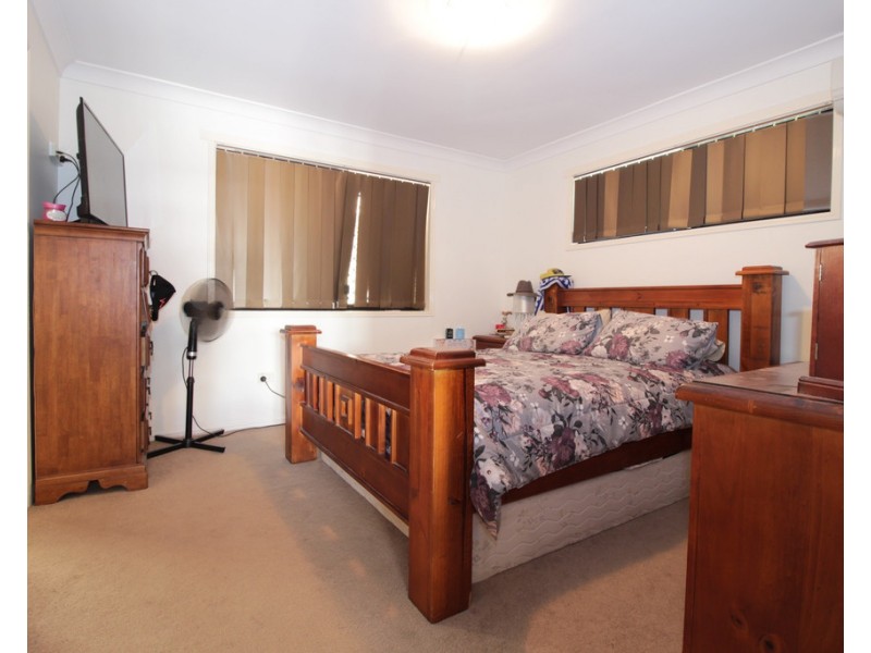 21 Dodd Drive, Emerald QLD 4720