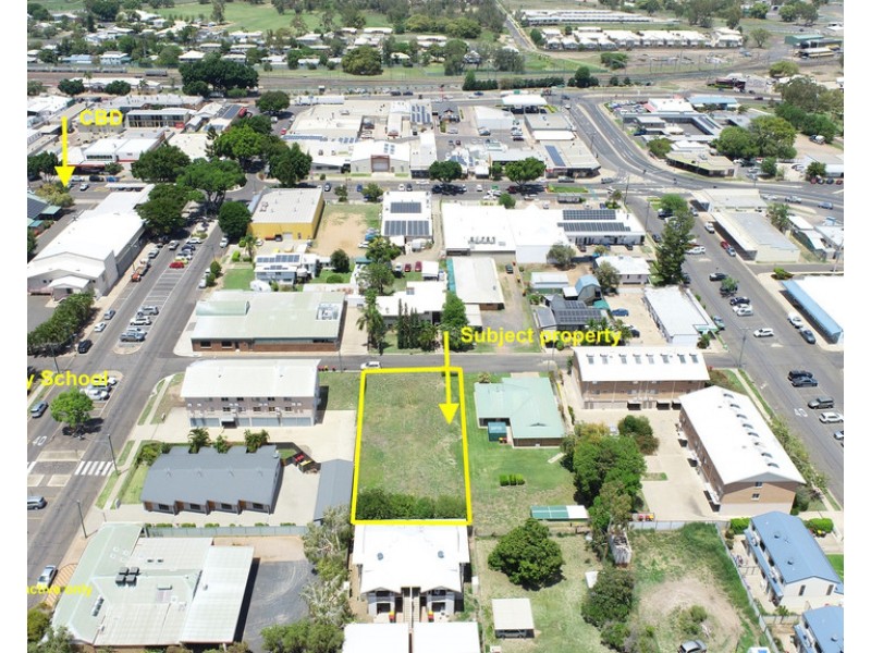 15 School Lane, Emerald QLD 4720