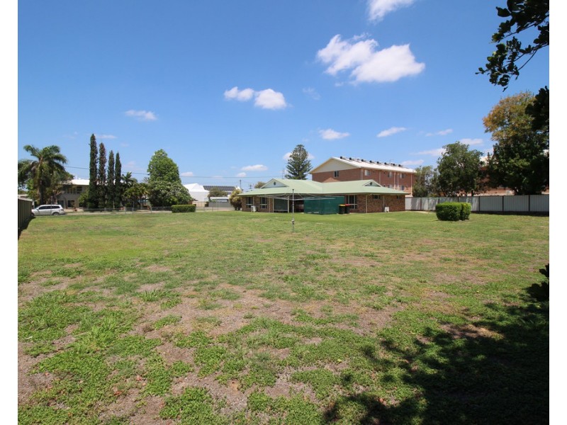 15 School Lane, Emerald QLD 4720