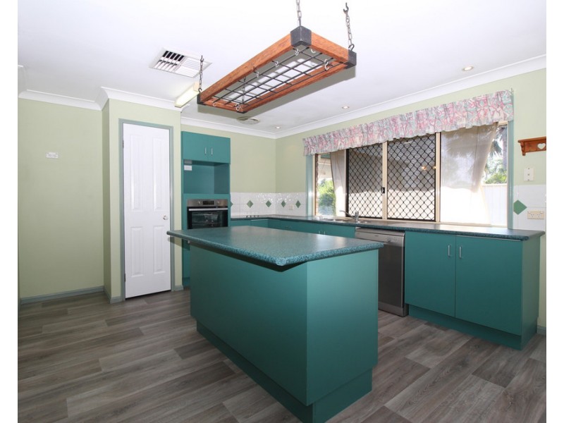 56 Long Street, Emerald QLD 4720