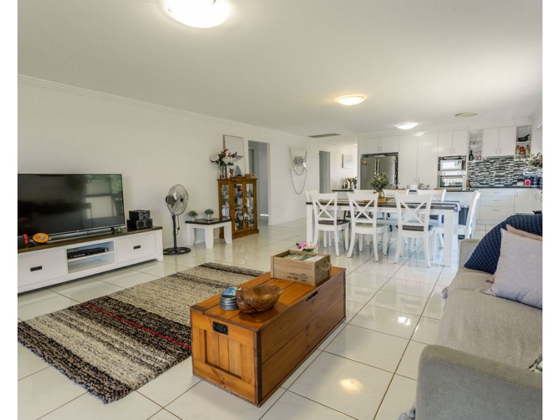 1 Sewell Street, Emerald QLD 4720