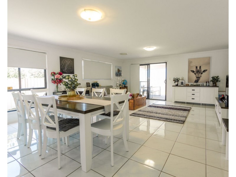 1 Sewell Street, Emerald QLD 4720