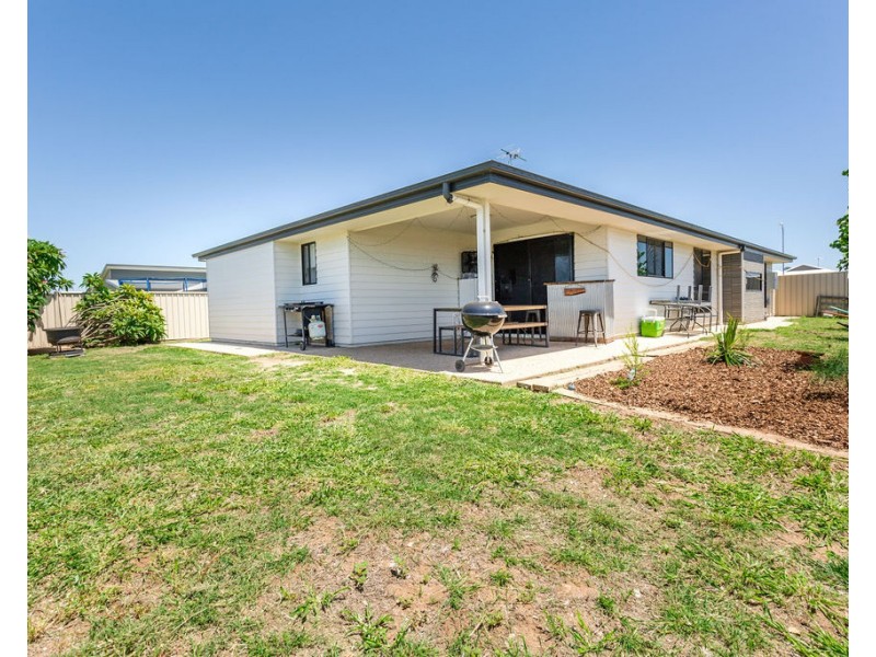 1 Sewell Street, Emerald QLD 4720