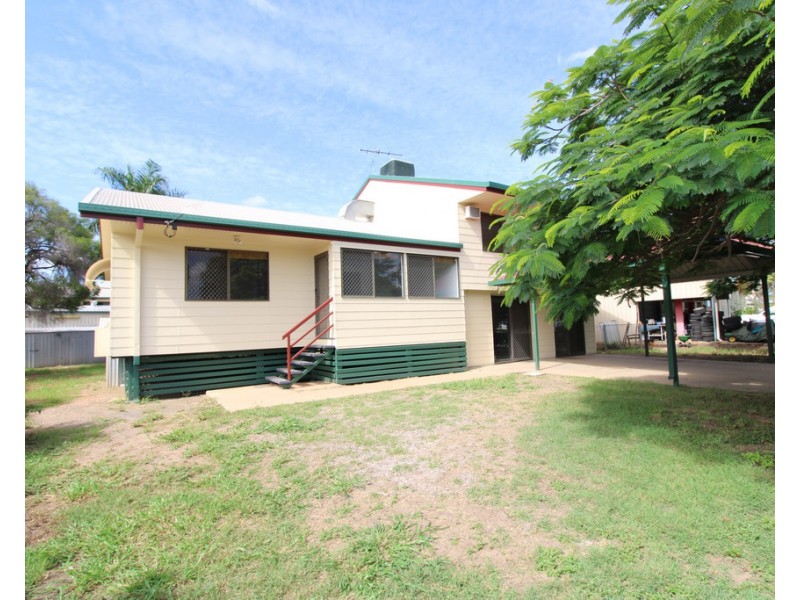 64 Loch Street, Emerald QLD 4720