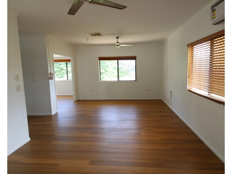 64 Loch Street, Emerald QLD 4720