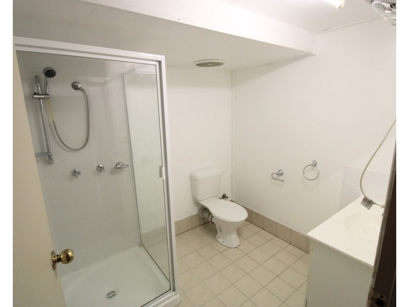 64 Loch Street, Emerald QLD 4720