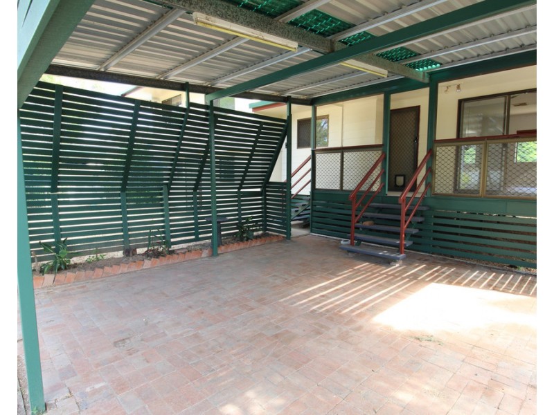 64 Loch Street, Emerald QLD 4720