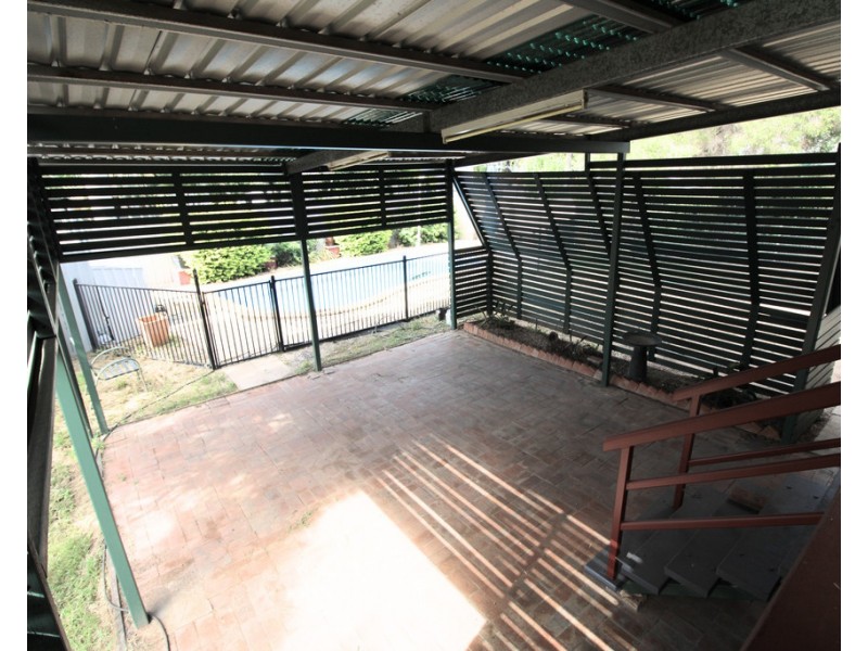 64 Loch Street, Emerald QLD 4720