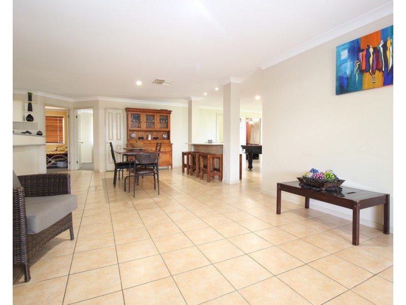 18 Jeppesen Drive, Emerald QLD 4720