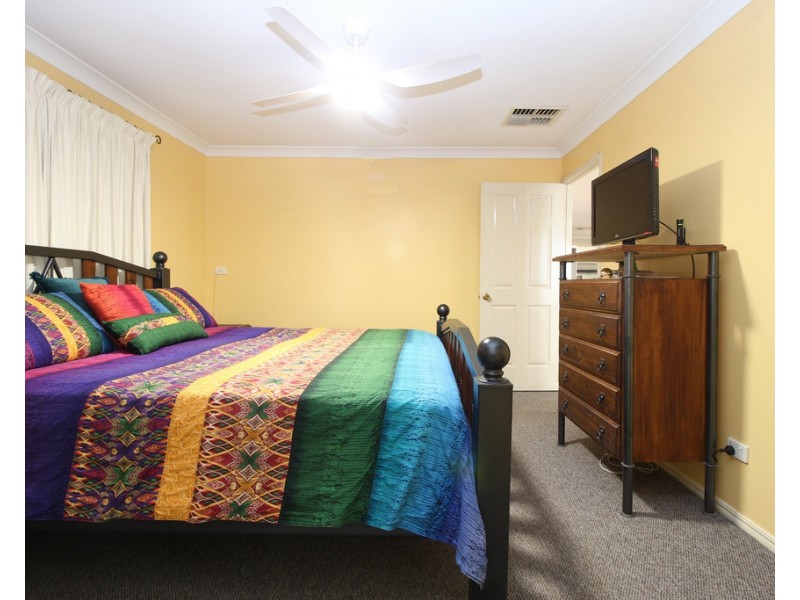 18 Jeppesen Drive, Emerald QLD 4720